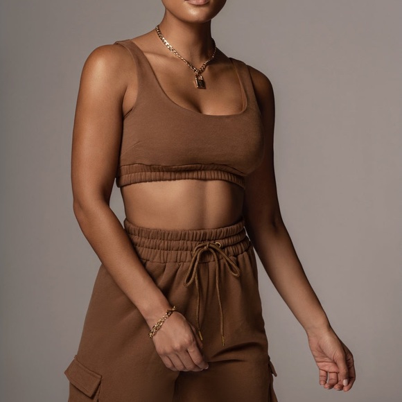 EXCLUSIVELY DESIGNED BY US FOR YOU. Our PECAN LAYTON UNISEX CARGO JOGGERS &BRA - Picture 3 of 8